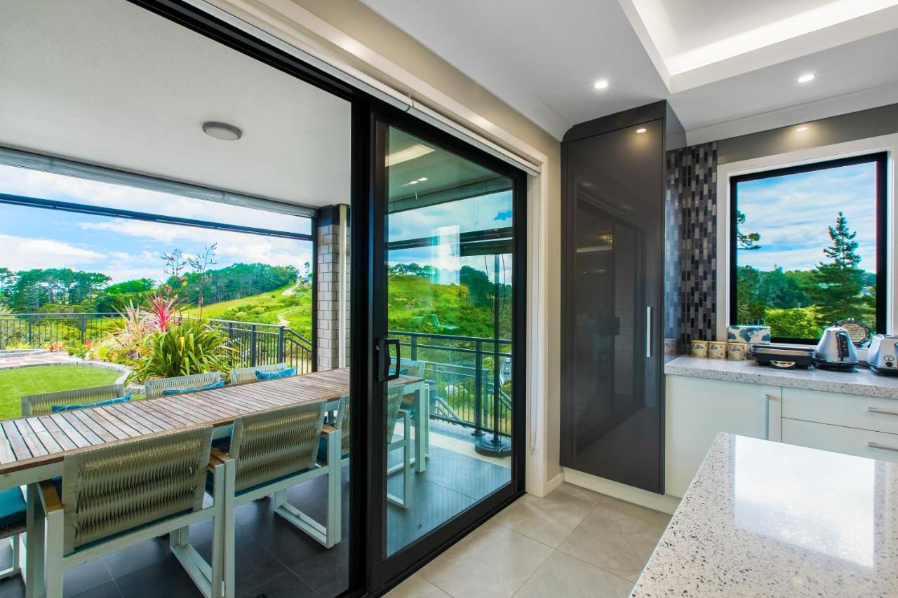 Lifestyle Excellence Villa Auckland Exterior photo